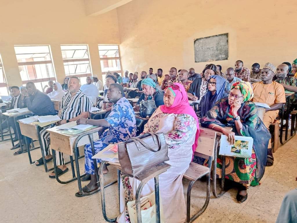 Ma'aikatan zaɓe na wucin-gadi a wajen horaswa da INEC ta shirya a ranar Asabar