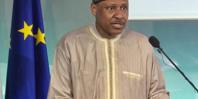 Ministan Yaɗa Labarai ya kwaɗaita wa ‘yan kasuwar Faransa alfanun zuba jari a Nijeriya