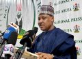 Minista Idris yana gabatar da jawabi a zauren jawabin ministoci karo na takwas a Cibiyar 'Yan Jarida ta Ƙasa da ke Abuja a yau