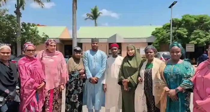 Ƙungiyar Rarara ta ɗauki nauyin aikin ƙanwar jaruma Fati Al-Amin a asibiti