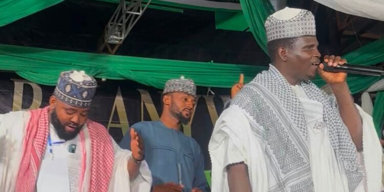 Sha’irai sun baje koli a taron Mauludi da ƙungiyar Triple R Kannywood ta yi a Kano
